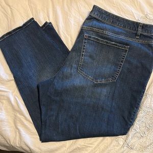 Boyfriend cut blue jeans